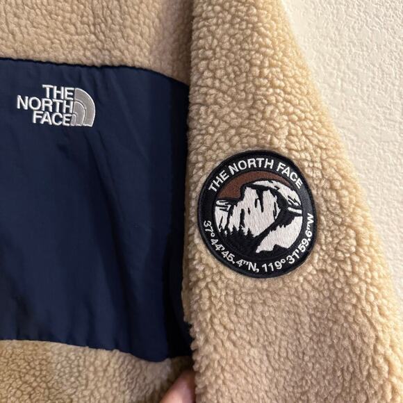 THE NORTH FACE ARCATA JACKET Boa Korea White Label Fleece Tan Men’s Size Large - Picture 3 of 10